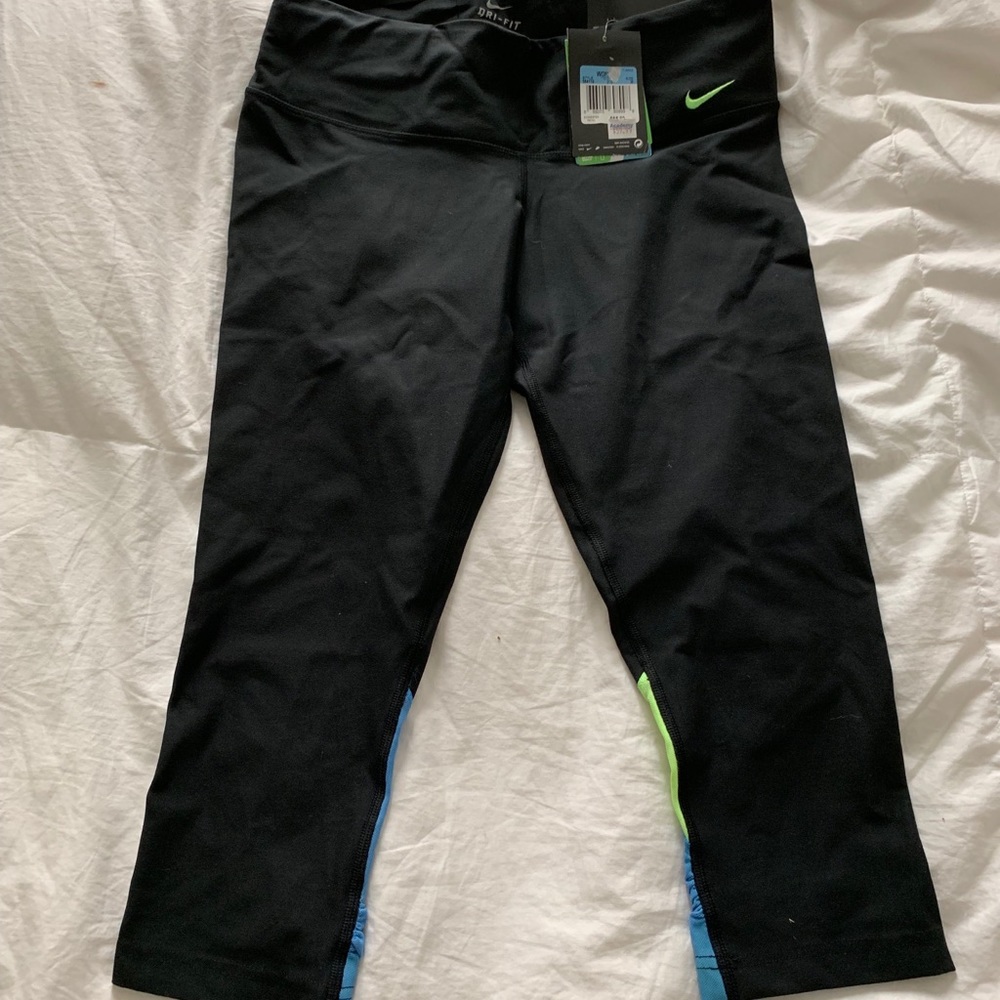 Nike Tight Fit legging size M